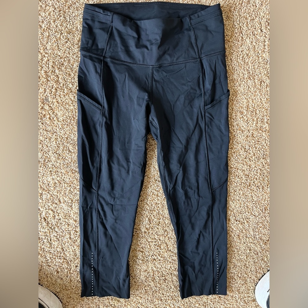 Lululemon Fast and Free 17” crop size 4